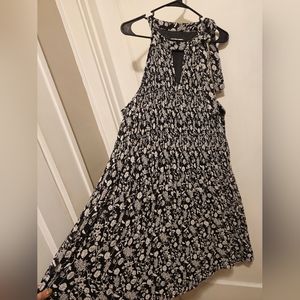 Black and white floral pleated dress